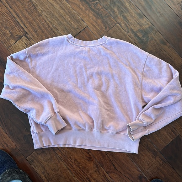 Old Navy | Cozy Pink cropped Sweatshirt - Picture 8 of 8